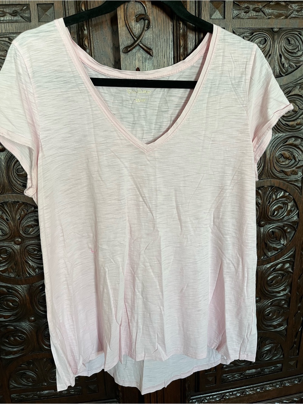 Lilly Pulitzer Light Pink V-Neck Short Sleeve tshirt large